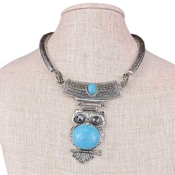 Vintage Owl Pendant Necklace Silver Tone Chain & Turquoise Accents Unique Statem - Picture 1 of 5